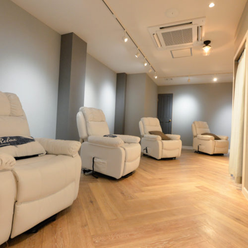 ドレス三国 Dress Mikuni 株式会社luxu 大阪の美容院 ネイルサロン マツエクサロン運営