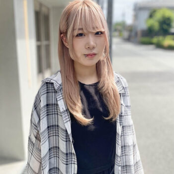 成瀬 菜月（美容師）プロフィール写真