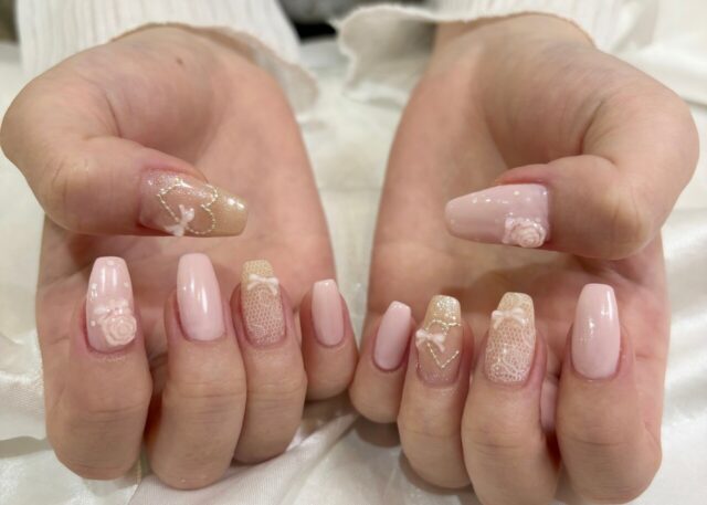ガーリーネイル ドットデザイン 梅田
