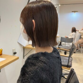 髪質改善ストレート うねり知らずの艶髪 中津