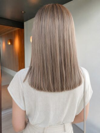 白髪ぼかしカラー 透明感ヘアスタイル 野田阪神