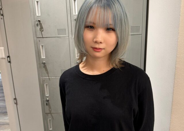 水色ハイトーンカラー ヘアスタイル 天満