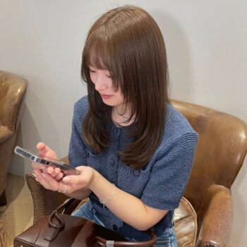 オリーブベージュ レイヤースタイル 梅田