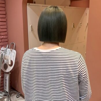ぱつっとボブ ヘアスタイル 梅田