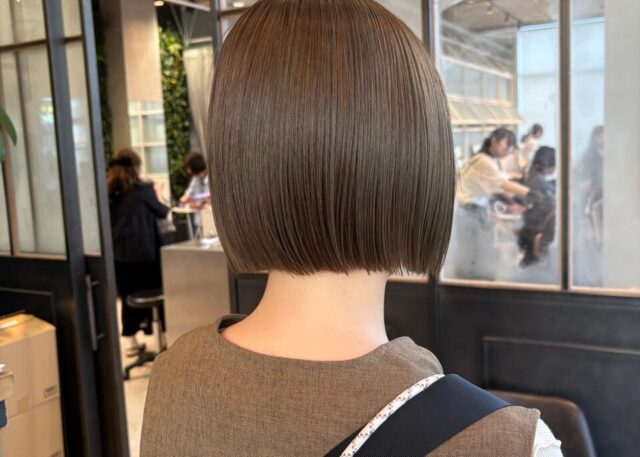 オリーブカラー ボブスタイル 森ノ宮