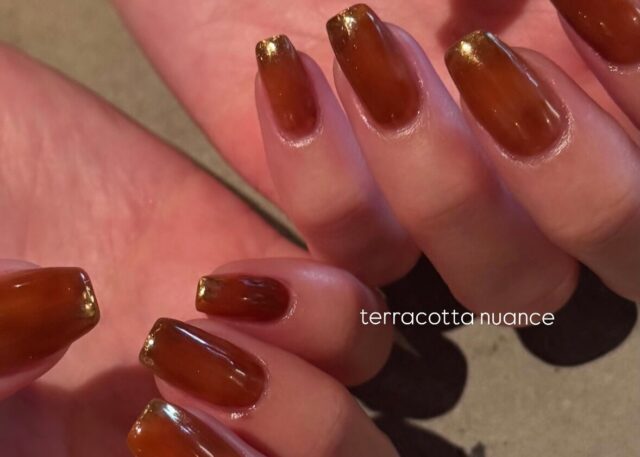 テラコッタ ニュアンスネイル ドレス野田阪神
